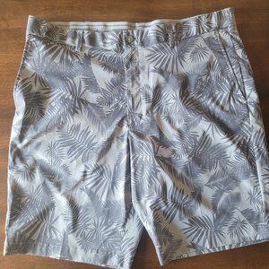 Grey Palm Leaf Patterned Men's Walter Hagen Perfect 11Men's Golf Shorts